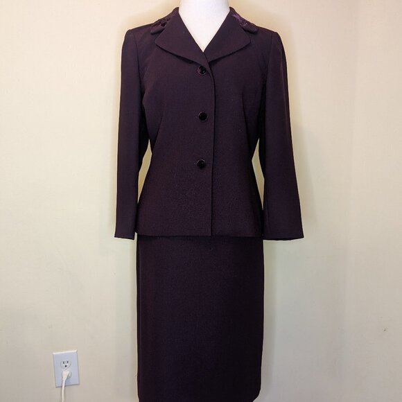 Kasper Dresses & Skirts - Kasper 2 piece suit set eggplant purple floral detail size 12 vintage 1990s